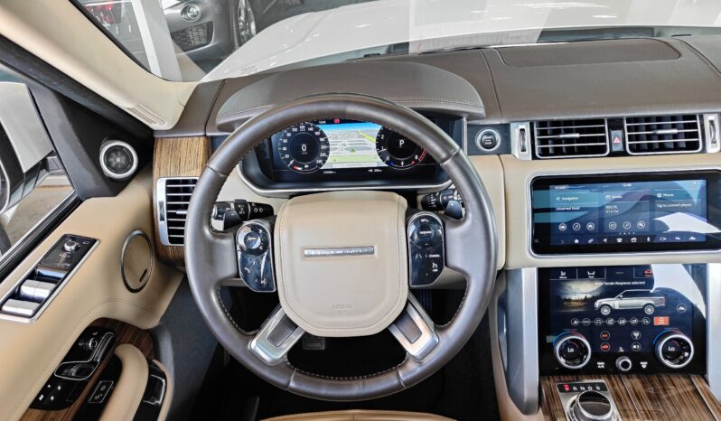 
								AED 2,450 P.M | 2019 Range Rover Vogue HSE | Under Warranty | GCC | full									