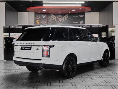AED 2,450 P.M | 2019 Range Rover Vogue HSE | Under Warranty | GCC |