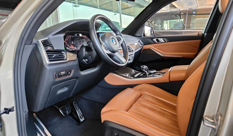 
								AED 1,700 P.M | 2019 BMW X5 xDrive40i M Sport | Under Warranty | GCC | full									