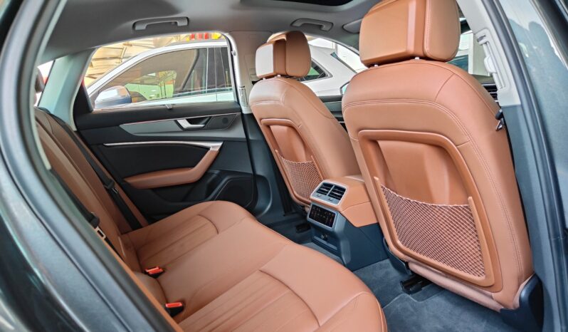 
								AED 2,050 P.M | 2022 Audi A6 40 TFSI S-Line | Under Warranty | GCC | full									