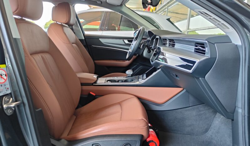 
								AED 2,050 P.M | 2022 Audi A6 40 TFSI S-Line | Under Warranty | GCC | full									