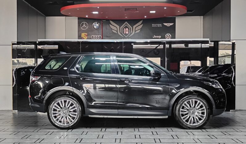 
								AED 1,400 P.M | 2020 Land Rover Discovery Sport P200 SE | Under Warranty | GCC | full									