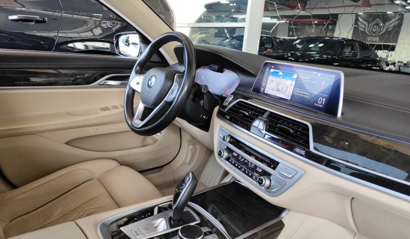 
								AED 2,000 P.M | 2020 BMW 730Li Executive Lounge | Executive Lounge Seating With Rear Entertainment | Under Warranty | GCC | full									