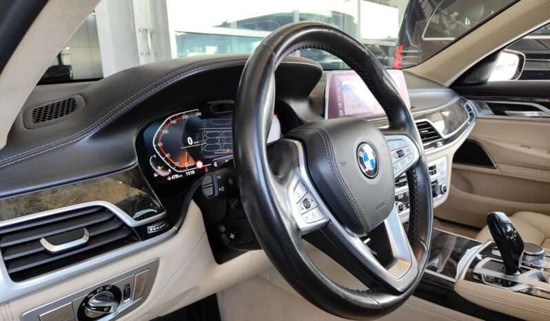 
								AED 2,000 P.M | 2020 BMW 730Li Executive Lounge | Executive Lounge Seating With Rear Entertainment | Under Warranty | GCC | full									