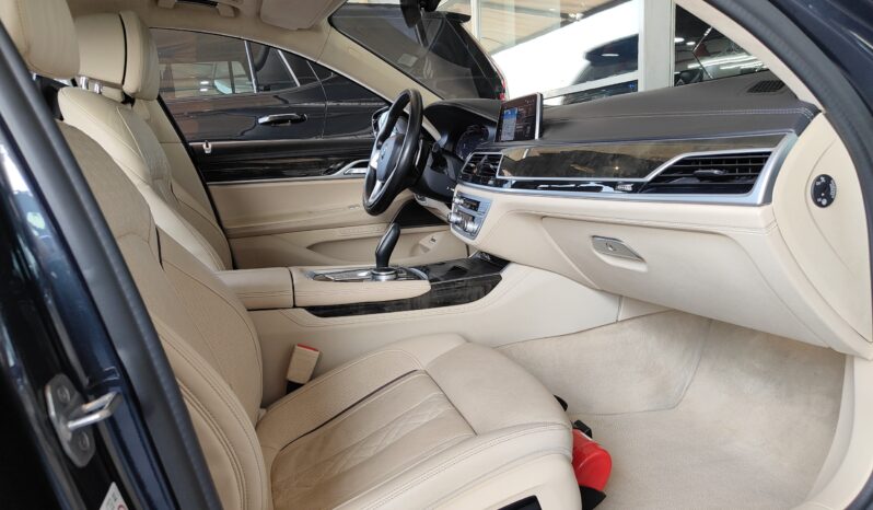 
								AED 2,000 P.M | 2020 BMW 730Li Executive Lounge | Executive Lounge Seating With Rear Entertainment | Under Warranty | GCC | full									