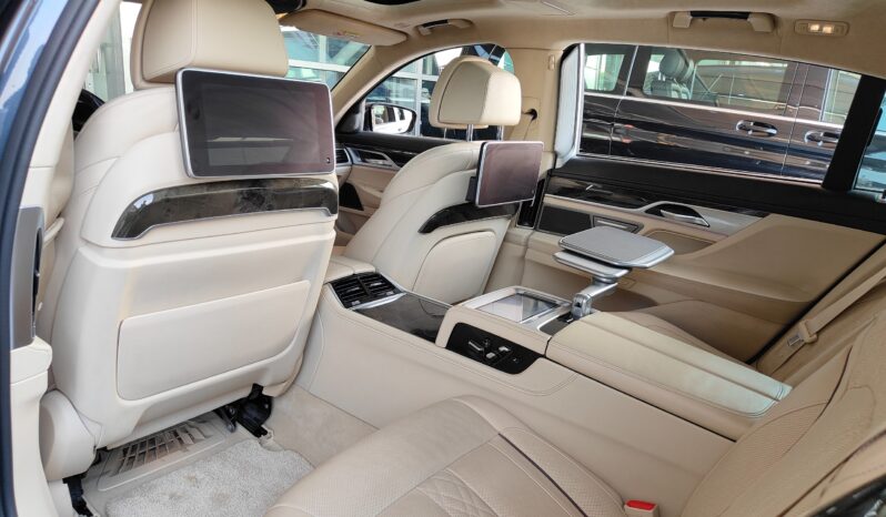 
								AED 2,000 P.M | 2020 BMW 730Li Executive Lounge | Executive Lounge Seating With Rear Entertainment | Under Warranty | GCC | full									
