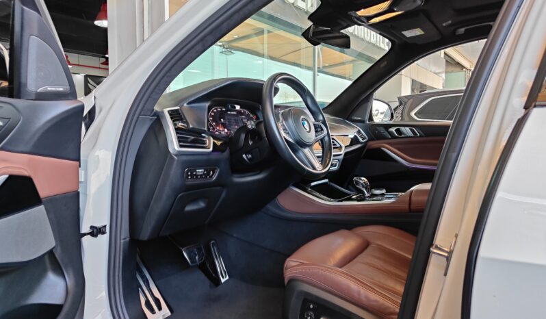 
								AED 1,950 P.M | 2020 BMW X5 M50i M-Sport V8 | Under Warranty | GCC | full									