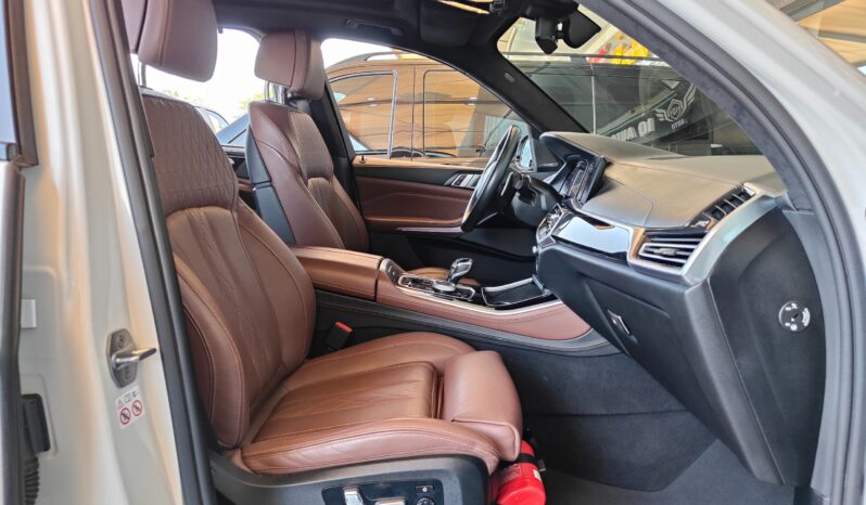 
								AED 1,950 P.M | 2020 BMW X5 M50i M-Sport V8 | Under Warranty | GCC | full									