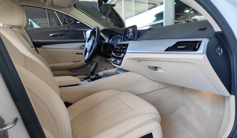 
								AED 1,185 P.M | 2020 BMW 520i Executive | Under Warranty | GCC | full									
