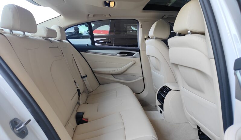 
								AED 1,185 P.M | 2020 BMW 520i Executive | Under Warranty | GCC | full									