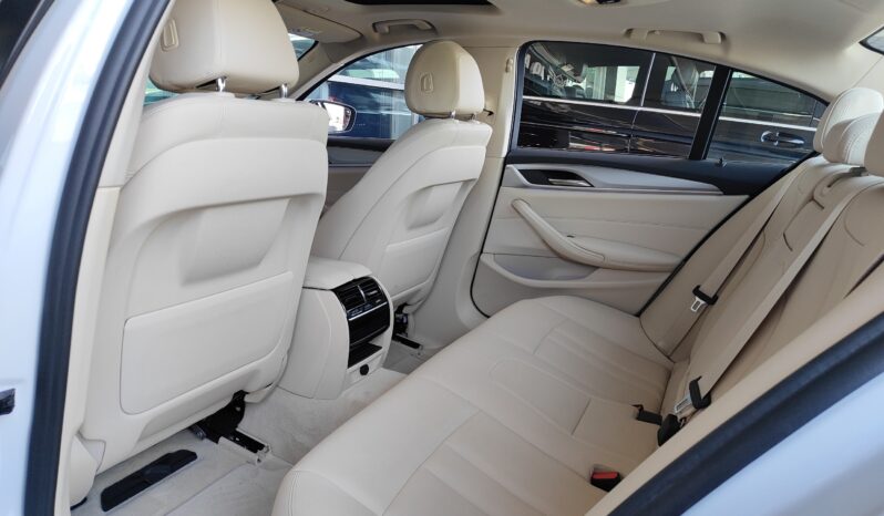 
								AED 1,185 P.M | 2020 BMW 520i Executive | Under Warranty | GCC | full									