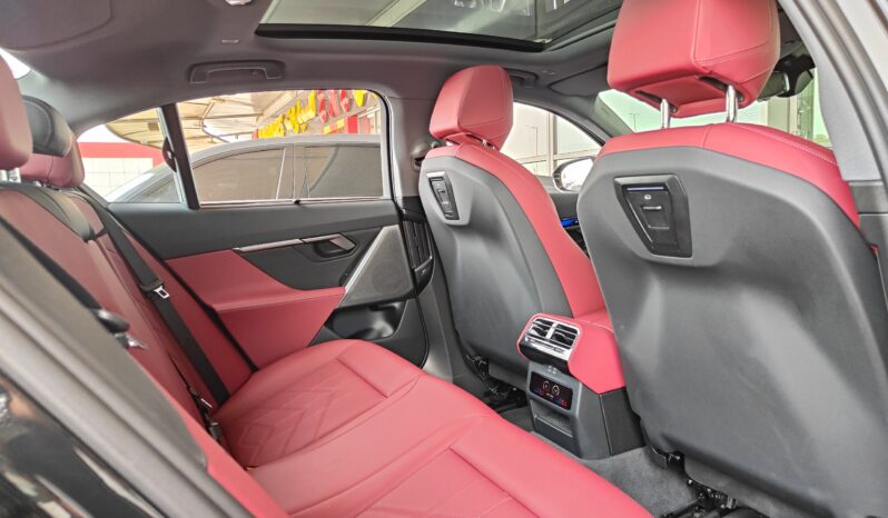 
								AED 3,140 P.M | 2024 BMW 520i Excellence | Under Warranty | GCC | full									