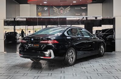 AED 3,140 P.M | 2024 BMW 520i Excellence | Under Warranty | GCC |