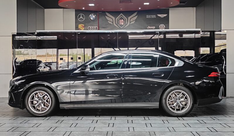 
								AED 3,140 P.M | 2024 BMW 520i Excellence | Under Warranty | GCC | full									