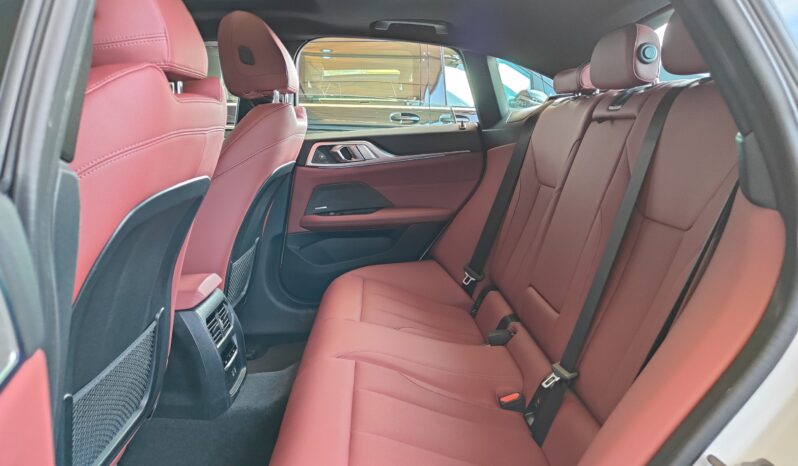 
								AED 2,340 P.M | 2024 BMW i4 Gran Coupé eDrive35 M Sport | Under Warranty | GCC | full									