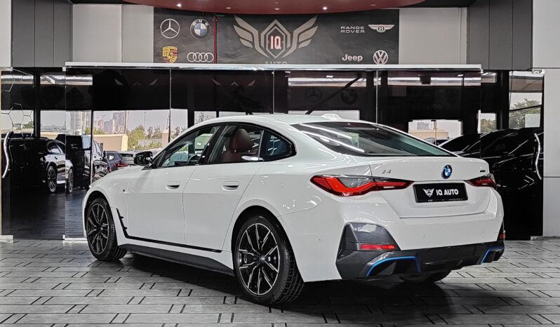 
								AED 2,340 P.M | 2024 BMW i4 Gran Coupé eDrive35 M Sport | Under Warranty | GCC | full									