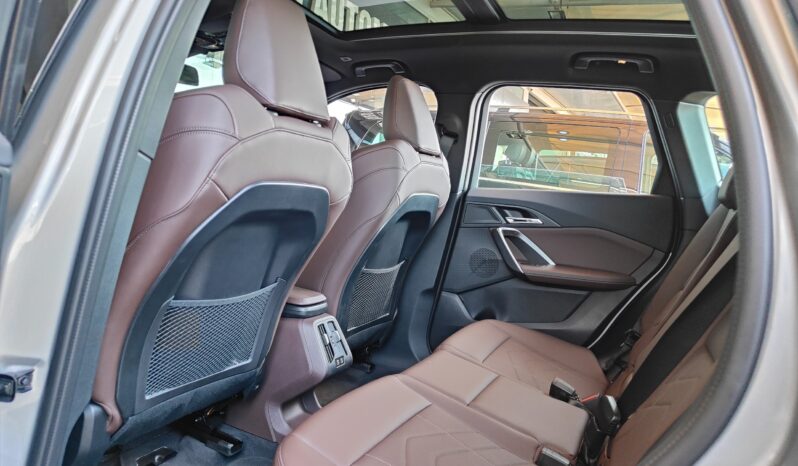 
								AED 1,860 P.M | 2024 BMW iX1 eDrive20 M Sport | Under Warranty | GCC | full									