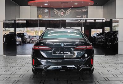 AED 2,520 P.M | 2024 BMW i5 eDrive40 M Sport Pro | Under Warranty | GCC |