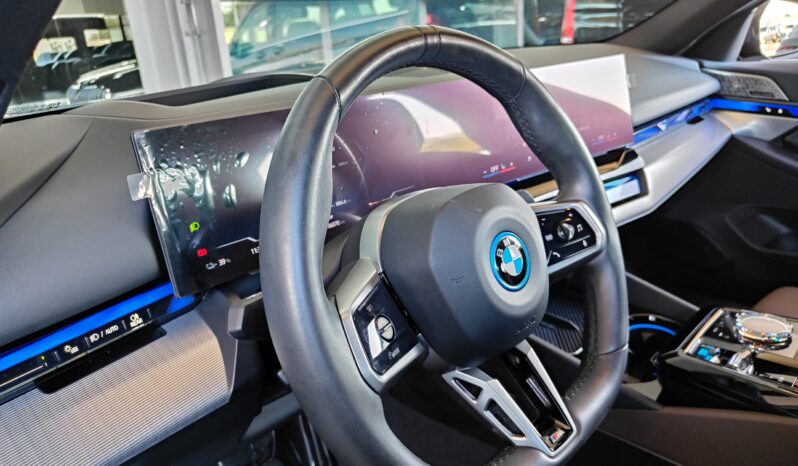
								AED 2,750 P.M | 2024 BMW i5 eDrive40 M Sport Pro | Under Warranty | GCC | full									