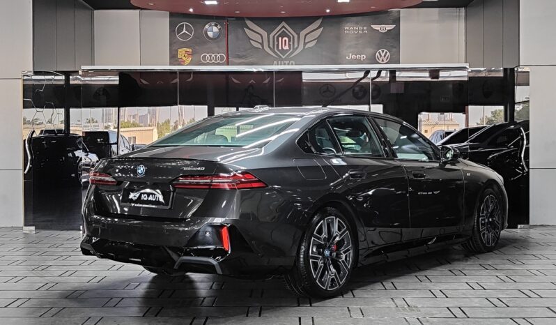 
								AED 2,750 P.M | 2024 BMW i5 eDrive40 M Sport Pro | Under Warranty | GCC | full									