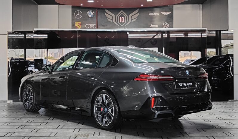 
								AED 2,750 P.M | 2024 BMW i5 eDrive40 M Sport Pro | Under Warranty | GCC | full									