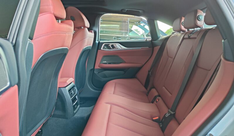 
								AED 2,470 P.M | 2025 BMW i4 Gran Coupé eDrive35 M Sport | Under Warranty | GCC | full									