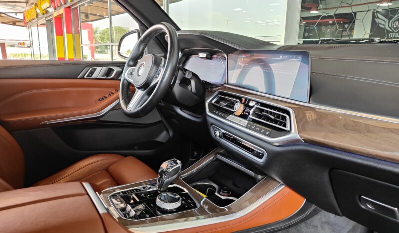 
								AED 1,590 P.M | 2019 BMW X5 xDrive50i M Sport Full Option | Under Warranty | GCC | full									