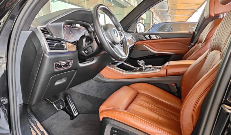 
								AED 1,590 P.M | 2019 BMW X5 xDrive50i M Sport Full Option | Under Warranty | GCC | full									