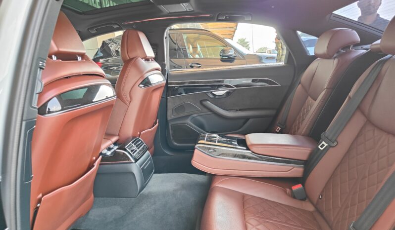 
								AED 1,590 P.M | 2019 Audi A8L 60 TFSI Quattro Full Option | Under Warranty | GCC | full									