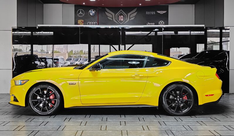 
								AED 2,200 P.M | 2017 Ford Mustang GT Premium | Under Warranty | GCC | full									