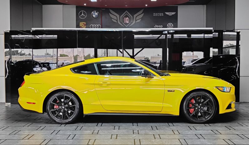 
								AED 2,200 P.M | 2017 Ford Mustang GT Premium | Under Warranty | GCC | full									