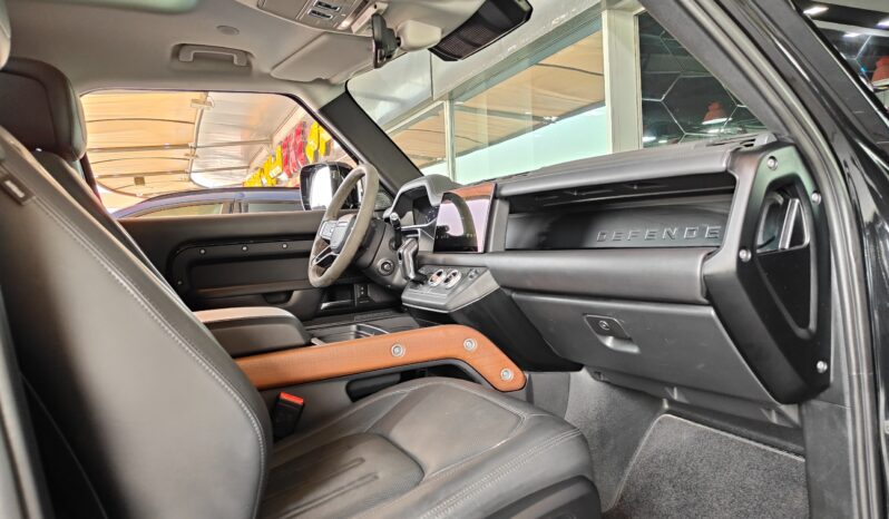 
								AED 3,350 P.M | 2022 Land Rover Defender HSE P400 | Under Land Rover Warranty | GCC | full									