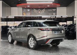 
										AED 1,700 P.M | 2018 Range Rover Velar P380 SE | Under Warranty | GCC | full									