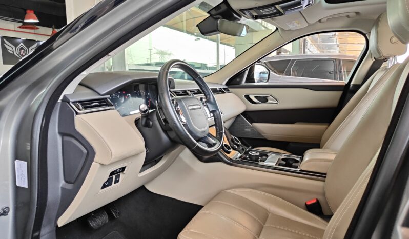 
								AED 1,700 P.M | 2018 Range Rover Velar P380 SE | Under Warranty | GCC | full									