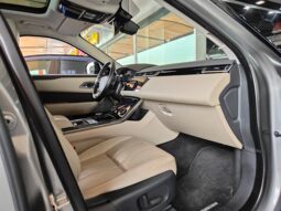 
										AED 1,700 P.M | 2018 Range Rover Velar P380 SE | Under Warranty | GCC | full									