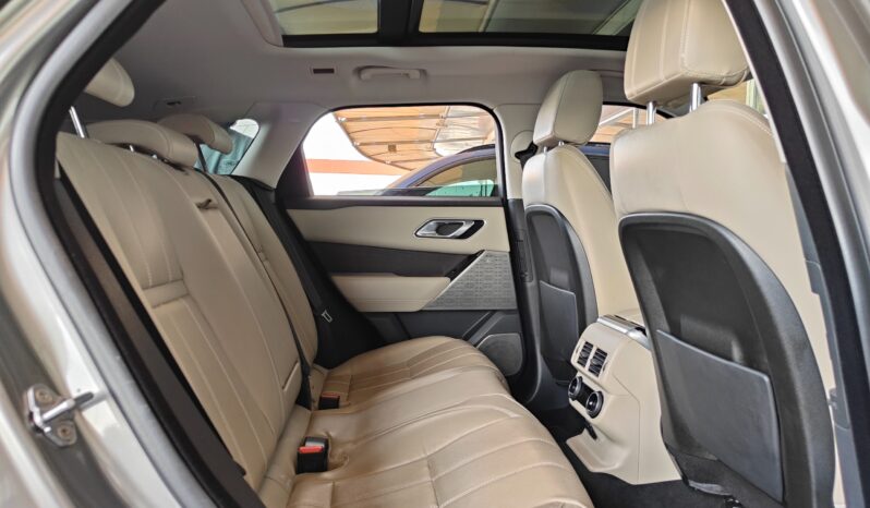 
								AED 1,700 P.M | 2018 Range Rover Velar P380 SE | Under Warranty | GCC | full									