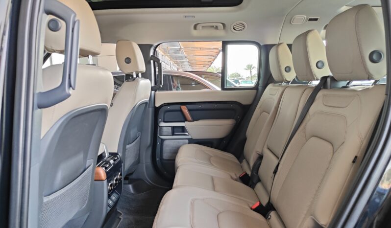 
								AED 3,650 P.M | 2023 Land Rover Defender P400 SE | Under Land Rover Warranty | GCC | full									
