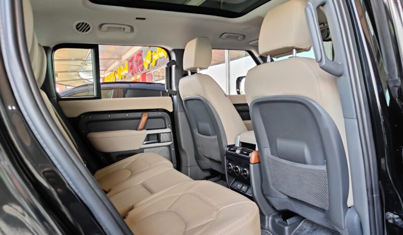 
								AED 3,650 P.M | 2023 Land Rover Defender P400 SE | Under Land Rover Warranty | GCC | full									
