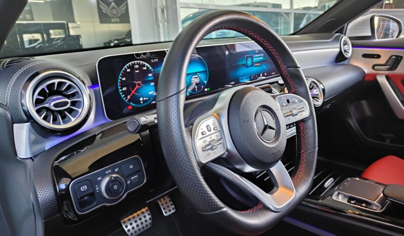 
								AED 1,200 P.M | 2020 Mercedes-Benz A250 AMG | Under Warranty | GCC | full									