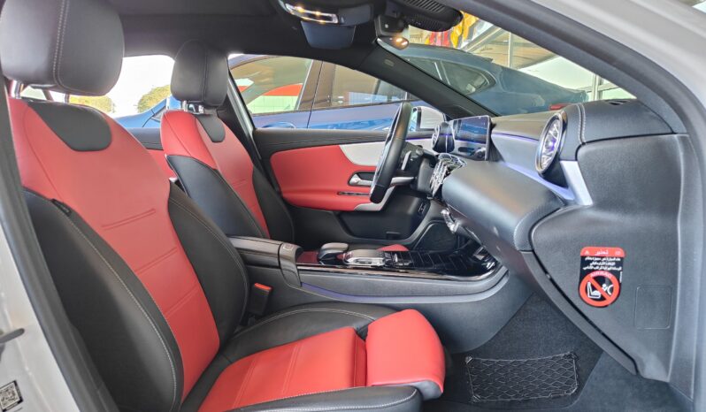 
								AED 1,200 P.M | 2020 Mercedes-Benz A250 AMG | Under Warranty | GCC | full									