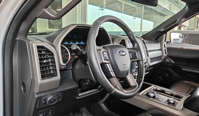 
								AED 1,250 P.M | 2018 Ford Expedition XLT | Under Warranty | GCC | full									