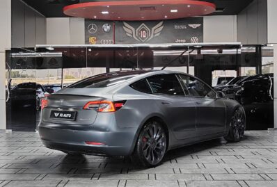 AED 1,250 P.M | 2022 Tesla Model 3 Dual Motor Performance | Under Tesla Warranty | GCC |