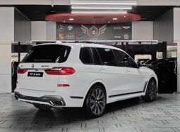 AED 2,750 P.M | 2021 BMW X7 M50i M Sport | Under Warranty | GCC |