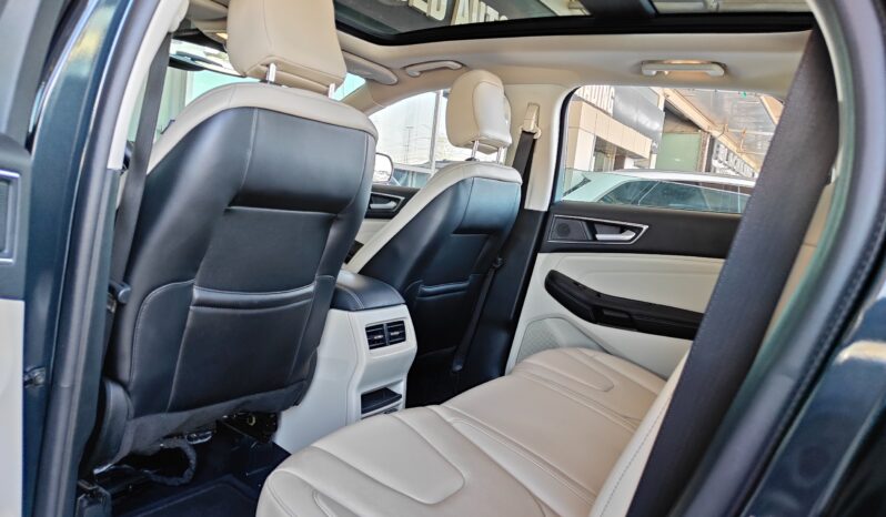 
								AED 1,450 P.M | 2022 Ford Edge Titanium AWD | Under Ford Warranty | GCC | full									