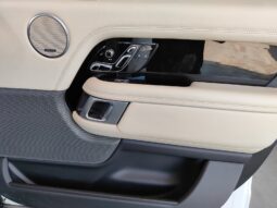 
										AED 2,050 P.M | 2019 Range Rover Vogue | Under Warranty | GCC | full									