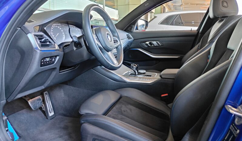 
								AED 2,050 P.M | 2021 BMW 330i M Sport | Under Warranty | GCC | full									