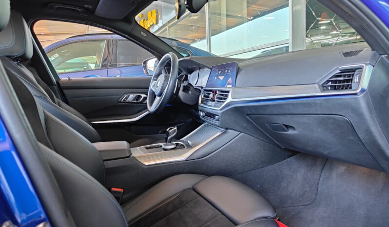 
								AED 2,050 P.M | 2021 BMW 330i M Sport | Under Warranty | GCC | full									