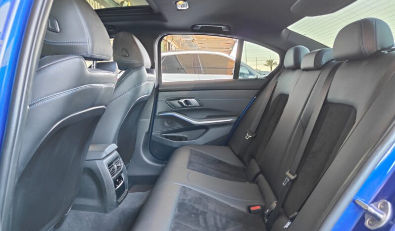 
								AED 2,050 P.M | 2021 BMW 330i M Sport | Under Warranty | GCC | full									