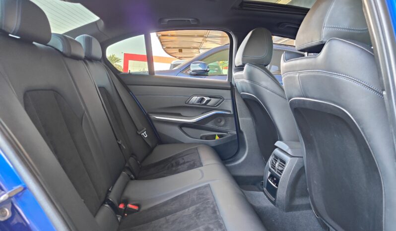 
								AED 2,050 P.M | 2021 BMW 330i M Sport | Under Warranty | GCC | full									