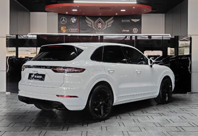 AED 2,450 P.M | 2018 Porsche Cayenne | Under Warranty | GCC |